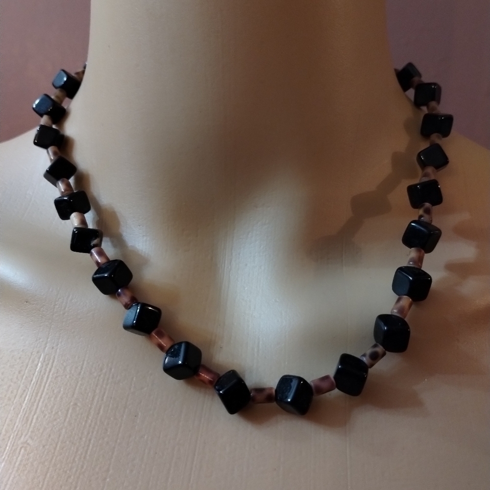 Beautiful women's beaded necklace